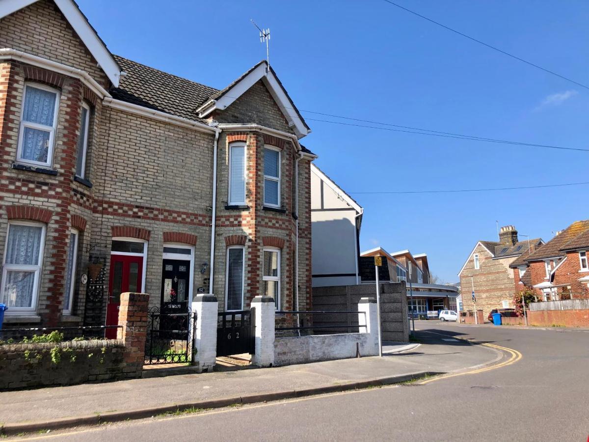 House With Parking, Short Stroll To Quay, Shops And Restaurants Villa Poole Exteriör bild