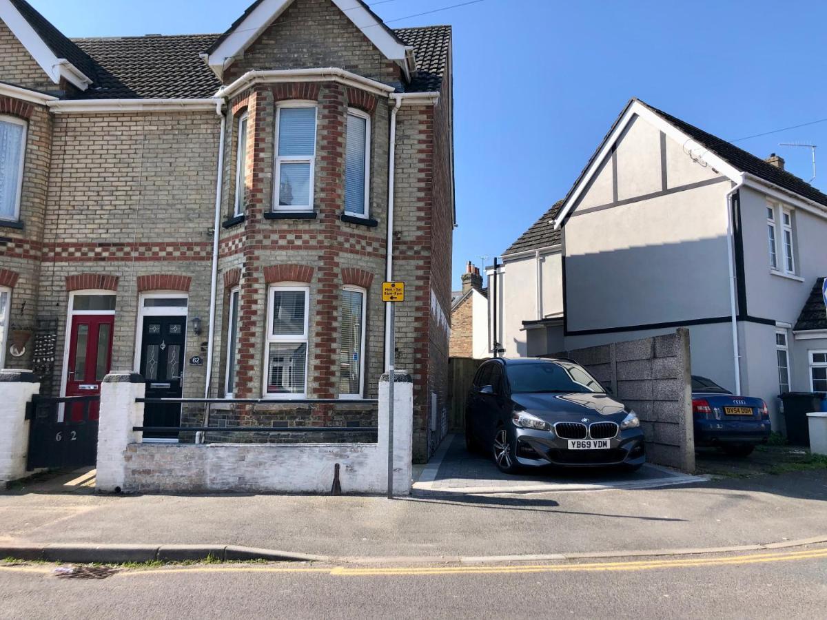 House With Parking, Short Stroll To Quay, Shops And Restaurants Villa Poole Exteriör bild