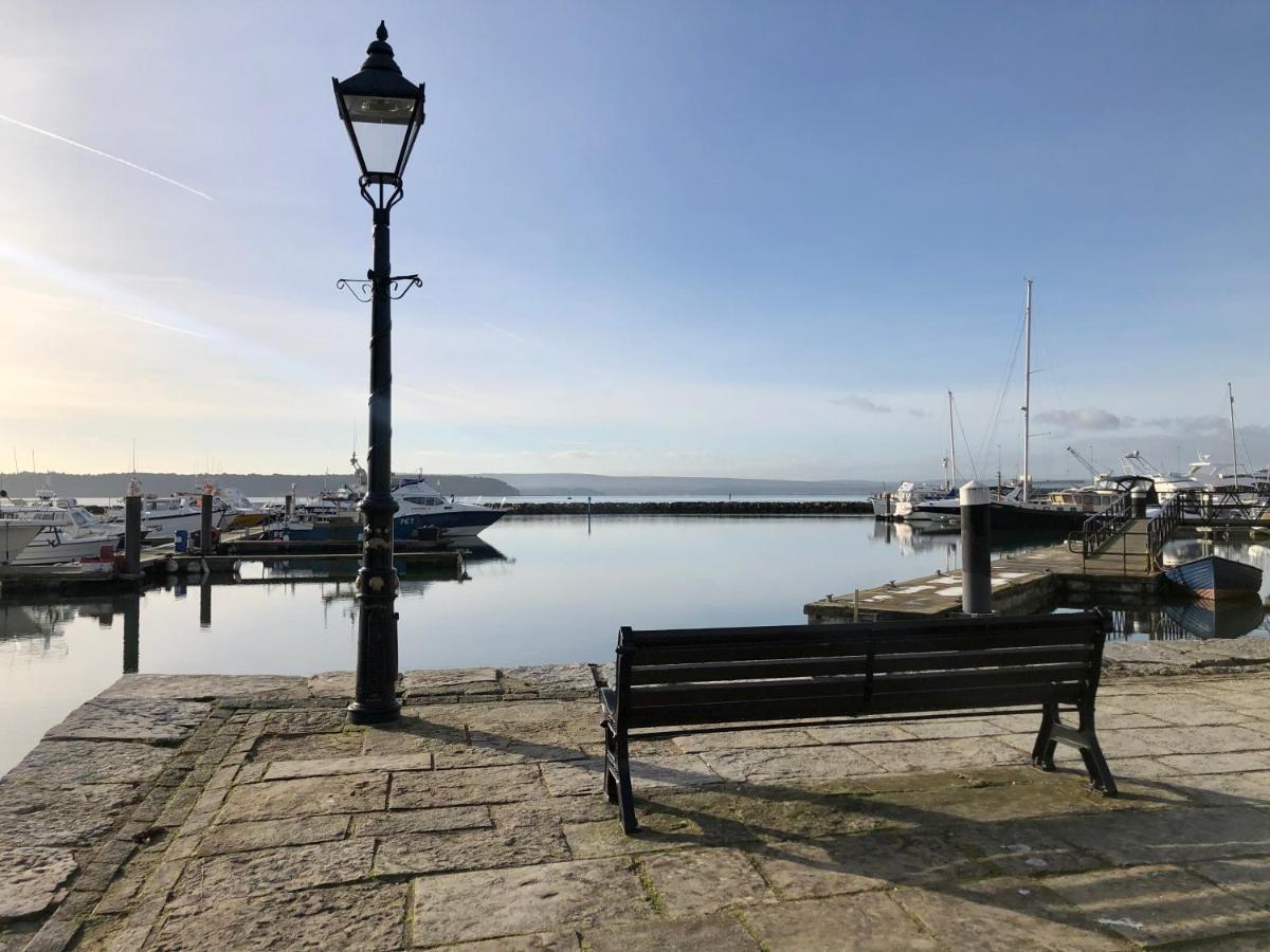 House With Parking, Short Stroll To Quay, Shops And Restaurants Villa Poole Exteriör bild